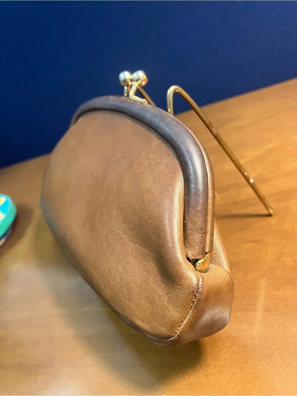 Vintage Coach Tan Leather Kiss-Lock Utility Purse 7160